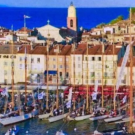 别墅 Oasis Avec Piscine En Plein Coeur De Saint-tropez. *