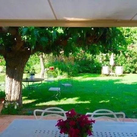 别墅 Oasis Avec Piscine En Plein Coeur De Saint-tropez.